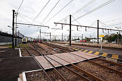 独立游戏《小丑牌》开发者确认将推出iOS版本